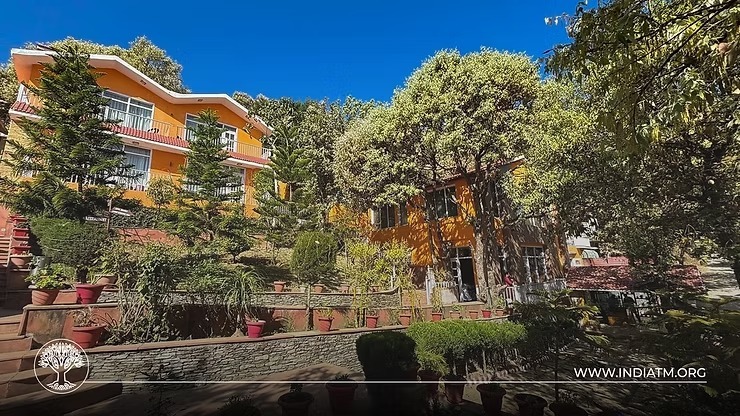 Experiences of a Blissful Transcendental Meditation Retreat at Almora
